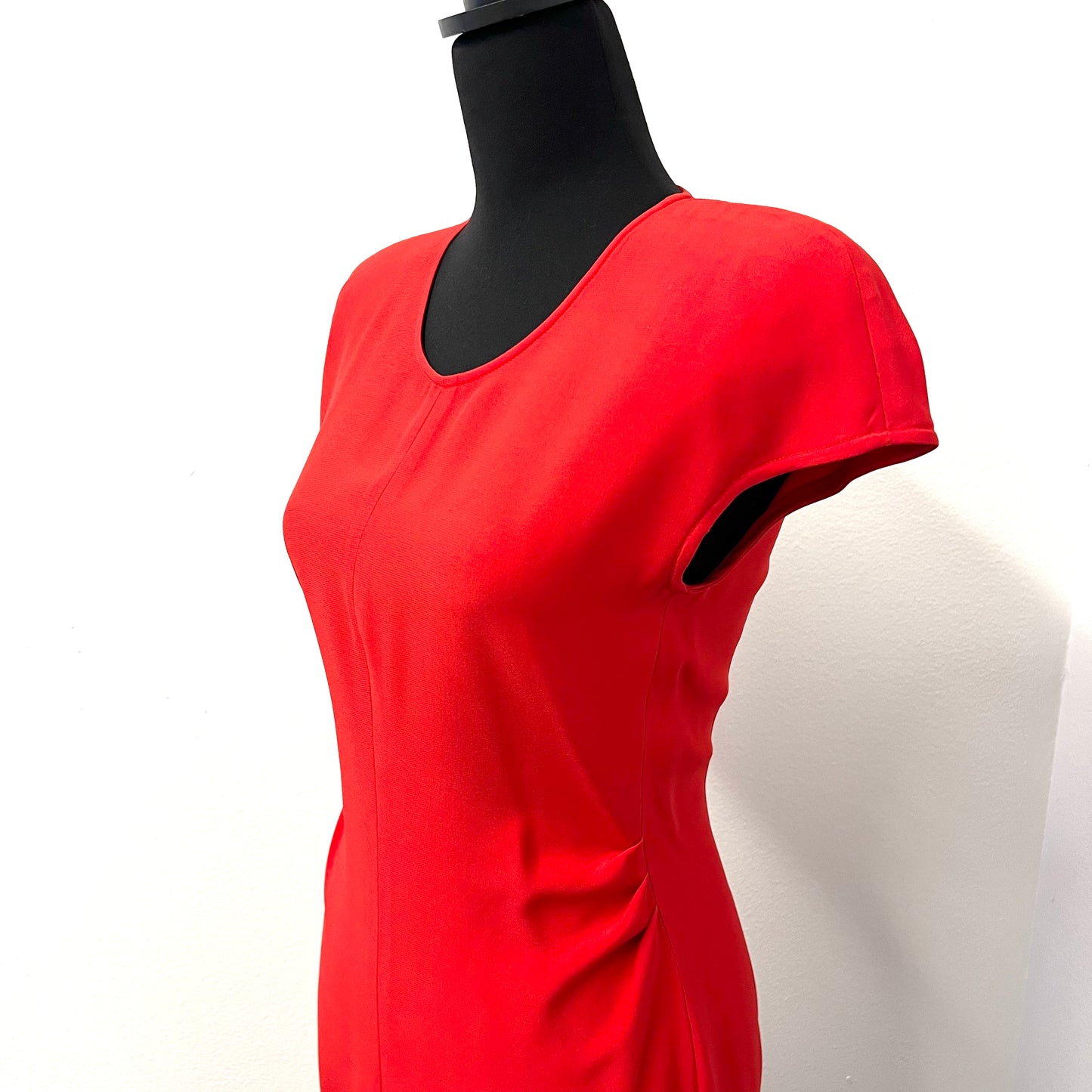 Armani Collezioni - Red Gathered Sides dress