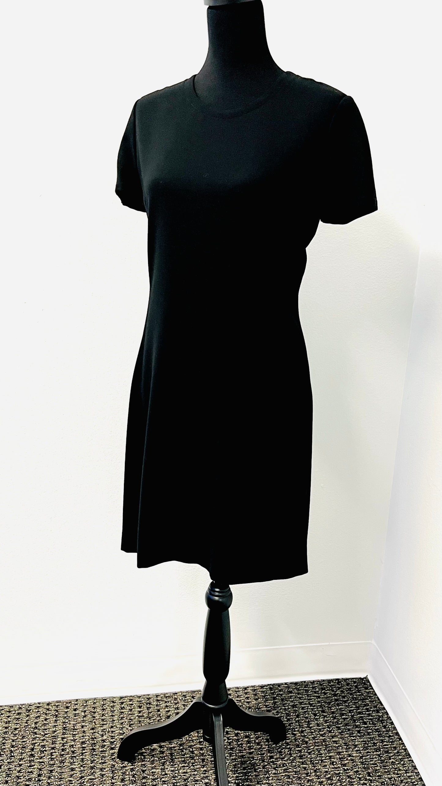 Calvin Klein - Black Cap Sleeve Dress